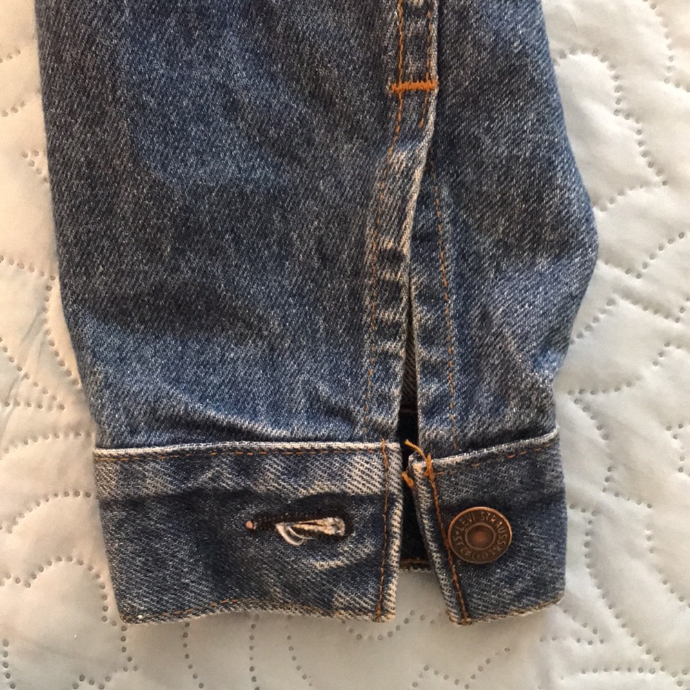 Vintage Levi Strauss Levi’s Blue Denim Trucker Jacket Coat Size M 40 R… - Picture 8 of 16